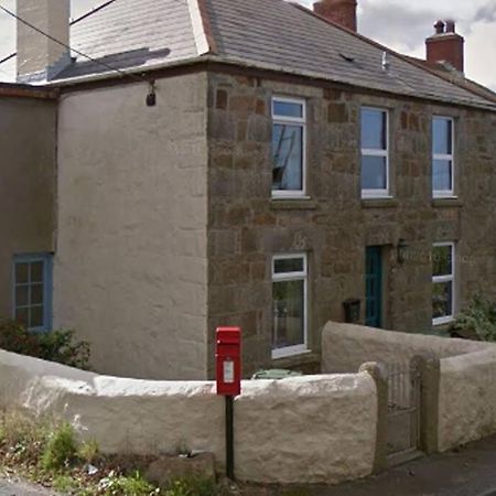Cosy 2-Bedroom Family Cottage Centrally Located.Leedstown エクステリア 写真